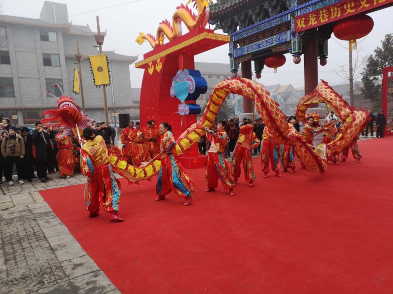 自贡开业庆典 ​舞龙舞狮的现实中精彩表演