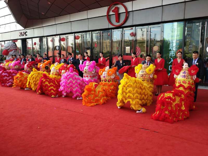 成都开业庆典 ​中国传统文化的舞狮表演